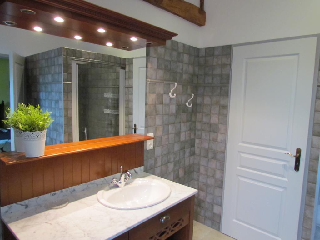 Bed and Breakfast Le Domaine Du Cerneau Nailhac Zimmer foto