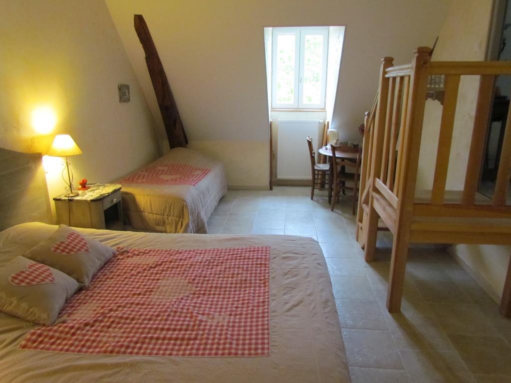 Bed and Breakfast Le Domaine Du Cerneau Nailhac Zimmer foto